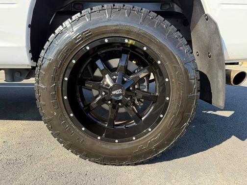 2018 RAM 2500 Tradesman Crew Cab 4x4 6'4' Box