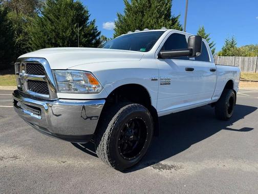 2018 RAM 2500 Tradesman Crew Cab 4x4 6'4' Box