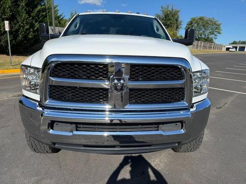 2018 RAM 2500 Tradesman Crew Cab 4x4 6'4' Box
