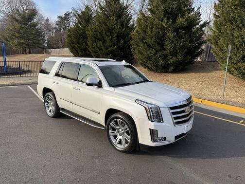 2016 Cadillac Escalade Luxury