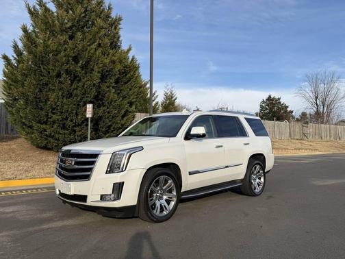 2016 Cadillac Escalade Luxury