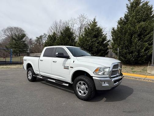 2017 RAM 2500 Big Horn Crew Cab 4x4 6'4' Box