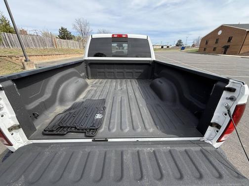 2017 RAM 2500 Big Horn Crew Cab 4x4 6'4' Box