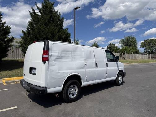 Summit White 2014 Chevrolet Express 3500 Work Van