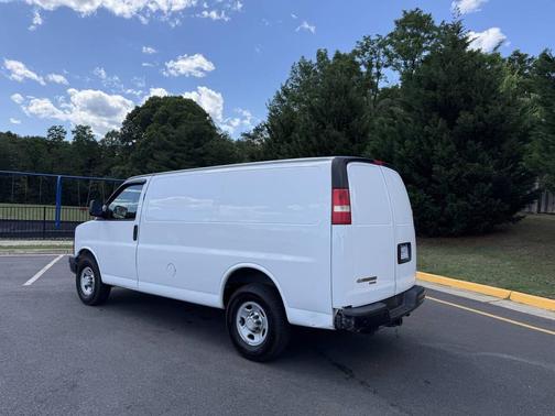 Summit White 2014 Chevrolet Express 3500 Work Van