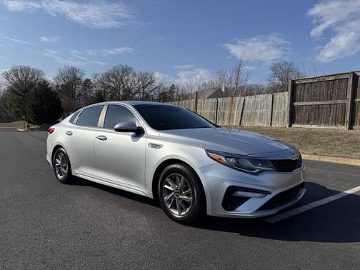 2019 Kia Optima LX