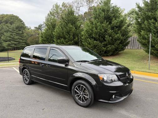 2016 Dodge Grand Caravan R/T