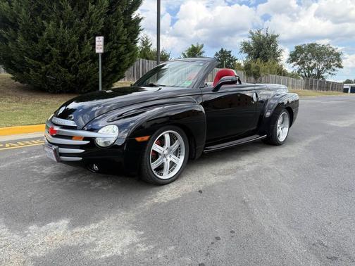 2005 Chevrolet SSR LS 2dr Regular Cab Convertible Rwd SB