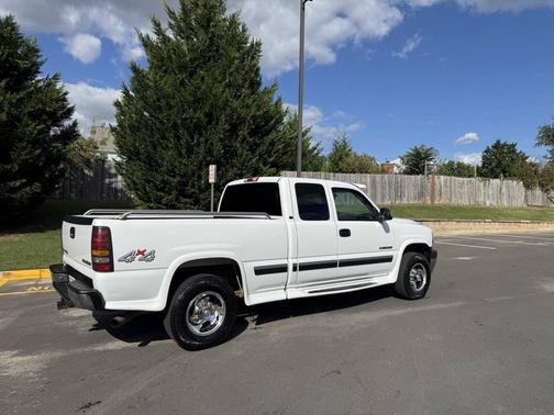 2001 Chevrolet Silverado 2500 LT H/D Extended Cab