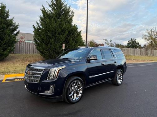 2017 Cadillac Escalade Platinum