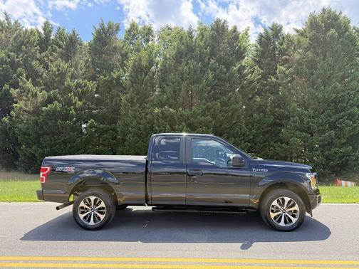 Agate Black Metallic 2019 Ford F-150 XLT