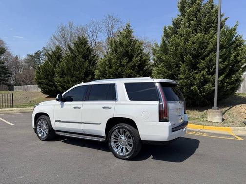 Crystal White Tricoat 2016 Cadillac Escalade Luxury