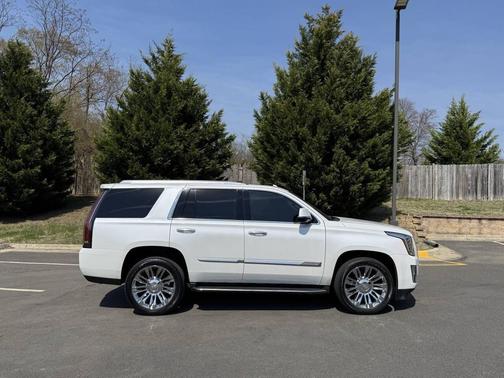 Crystal White Tricoat 2016 Cadillac Escalade Luxury
