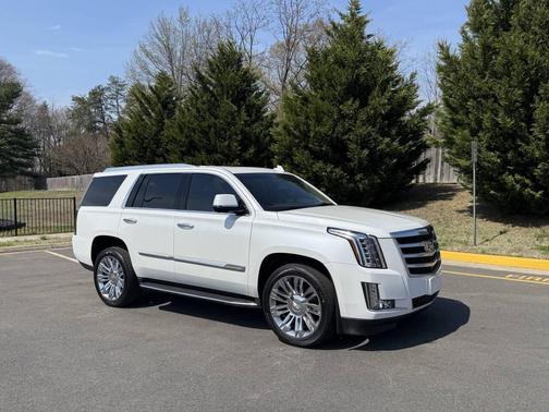 Crystal White Tricoat 2016 Cadillac Escalade Luxury