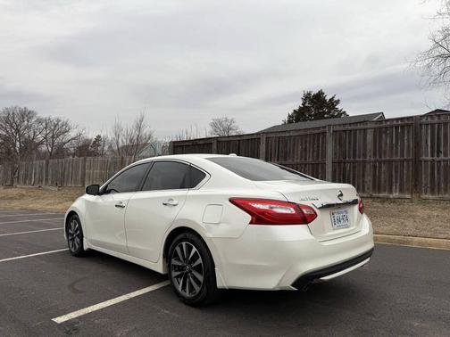 2016 Nissan Altima 2.5 SV