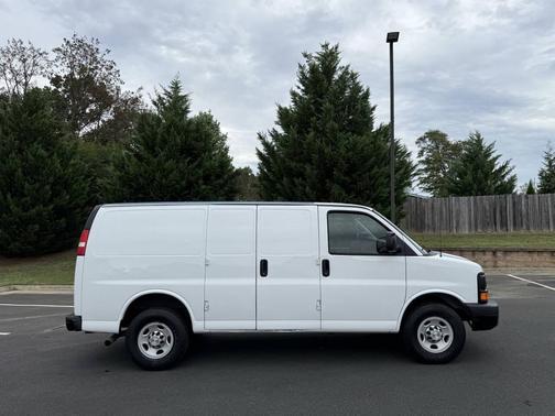 2017 Chevrolet Express 2500 Work Van