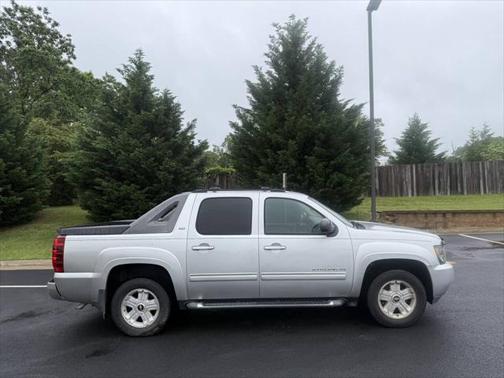 2011 Chevrolet Avalanche 1500 LT