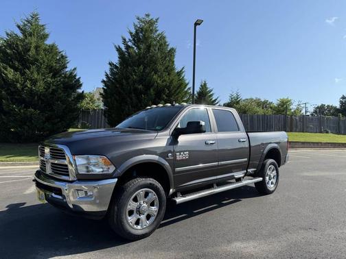 2017 RAM 2500 Big Horn Crew Cab 4x4 6'4' Box