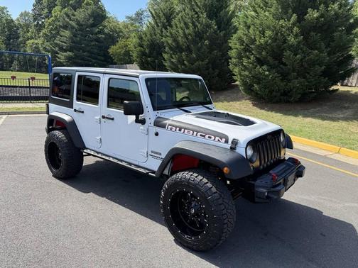 Bright White Clearcoat 2017 Jeep Wrangler Unlimited Rubicon