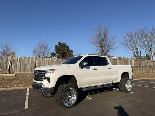 2025 Chevrolet Silverado 1500 LTZ