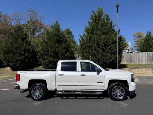 2017 Chevrolet Silverado 1500 High Country