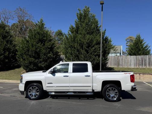2017 Chevrolet Silverado 1500 High Country