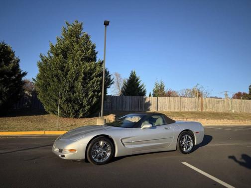 2002 Chevrolet Corvette Base