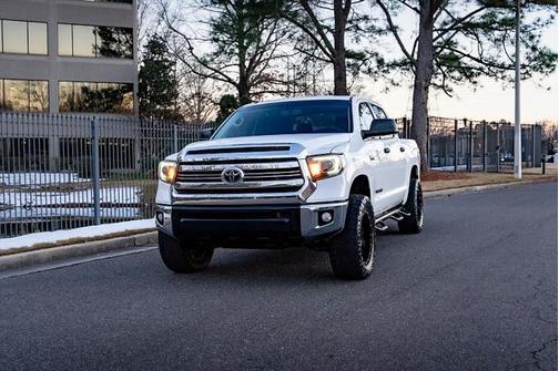 2017 Toyota Tundra SR5