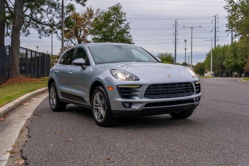2016 Porsche Macan S