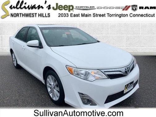Photo 1 of 31 of 2013 Toyota Camry XLE