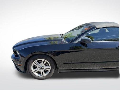 Black 2014 Ford Mustang V6