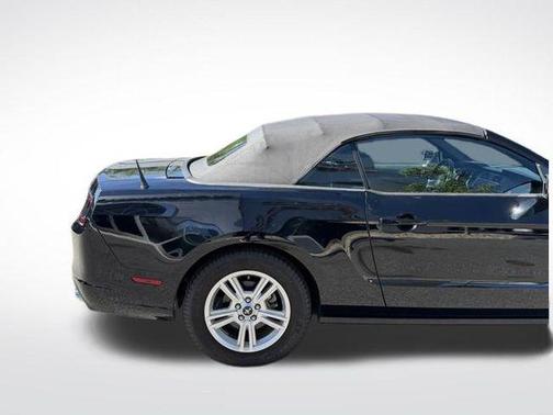 Black 2014 Ford Mustang V6