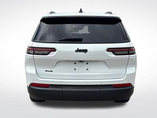Bright White Clearcoat 2023 Jeep Grand Cherokee L Altitude