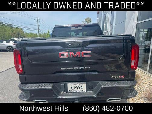 2023 GMC Sierra 1500 AT4