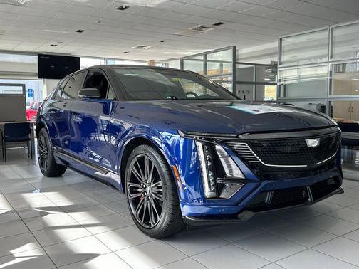 2026 Cadillac LYRIQ V Premium