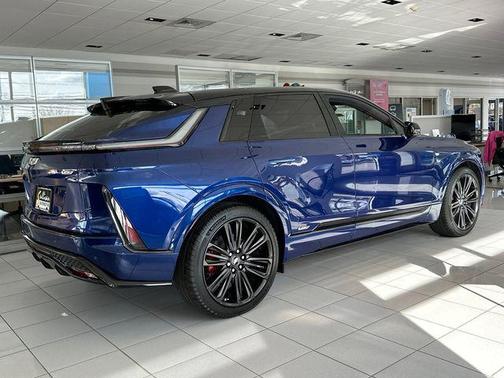 2026 Cadillac LYRIQ V Premium