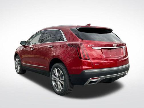 Radiant Red Tintcoat 2026 Cadillac XT5 Premium Luxury