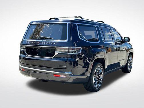 Diamond Black Crystal Pearlcoat 2022 Jeep Grand Wagoneer Series III 4x4