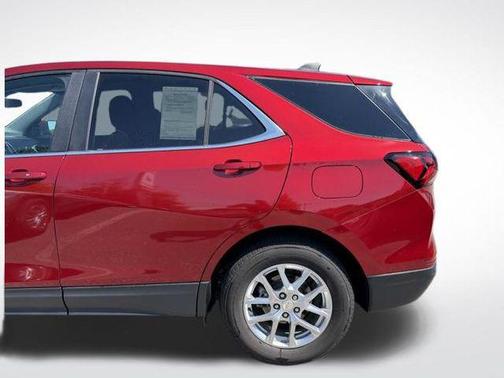 Radiant Red Tintcoat 2023 Chevrolet Equinox 1LT