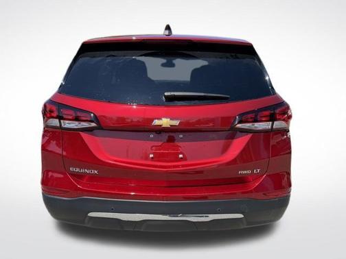 Radiant Red Tintcoat 2023 Chevrolet Equinox 1LT