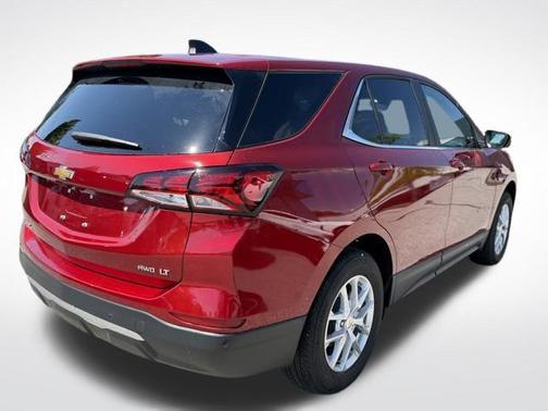 Radiant Red Tintcoat 2023 Chevrolet Equinox 1LT