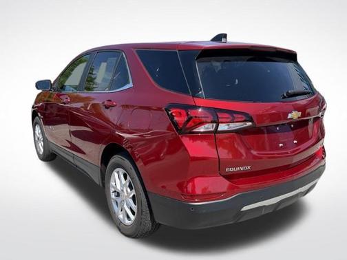 Radiant Red Tintcoat 2023 Chevrolet Equinox 1LT