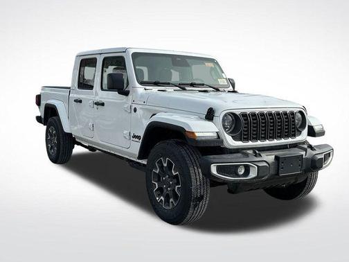 2026 Jeep Gladiator Sahara 4x4