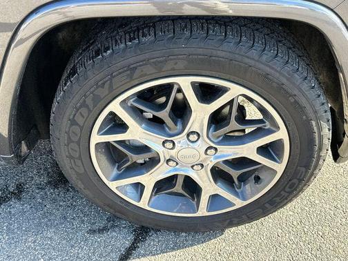 2019 Jeep Grand Cherokee Overland