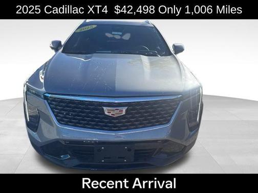 2025 Cadillac XT4 Premium Luxury