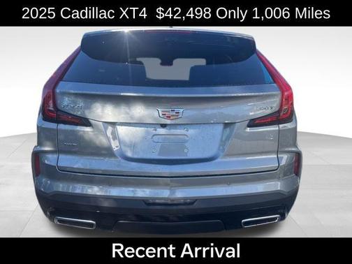 2025 Cadillac XT4 Premium Luxury