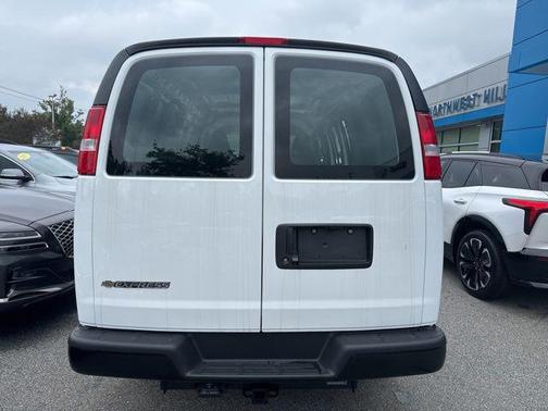 2024 Chevrolet Express 2500 RWD 2500 Regular Wheelbase WT