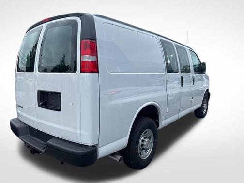 2024 Chevrolet Express 2500 RWD 2500 Regular Wheelbase WT