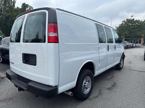2024 Chevrolet Express 2500 RWD 2500 Regular Wheelbase WT