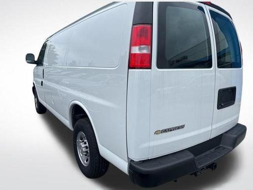 2024 Chevrolet Express 2500 RWD 2500 Regular Wheelbase WT